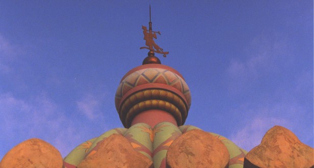 Le parc Disneyland Paris ouvert depuis 1992 à Chessy Marne ...